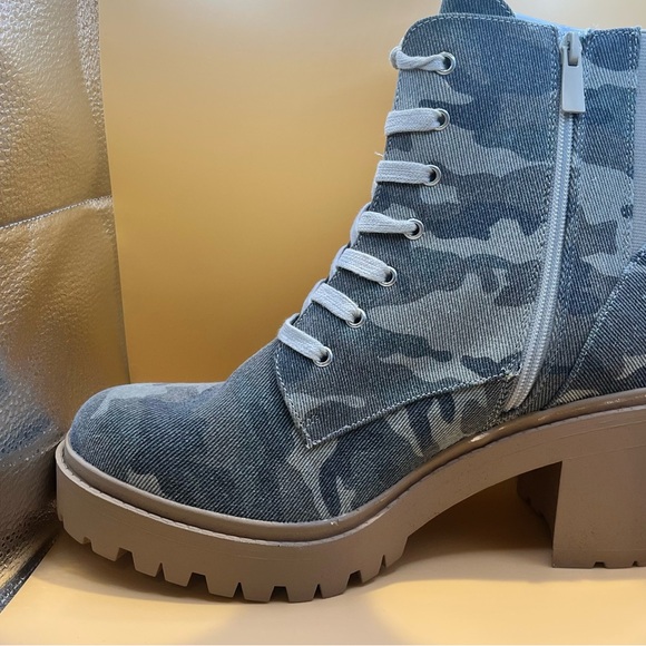 Torrid Canvas Camo Lug Hiker Boots - Picture 4 of 8